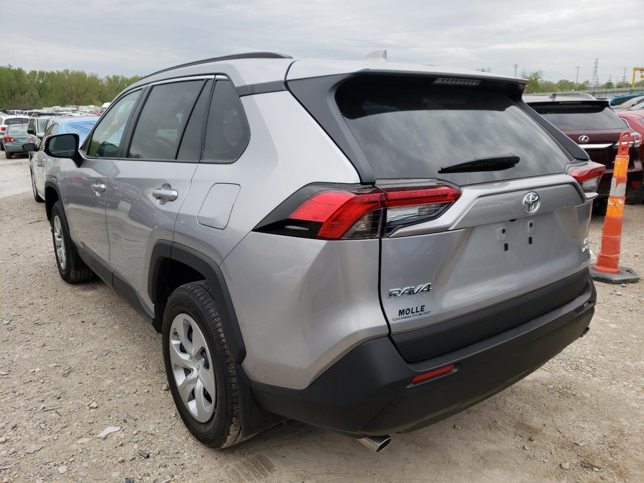 Photo 3 from auction – 2021 TOYOTA RAV4 LE with VIN 2T3G1RFV9MC245689
