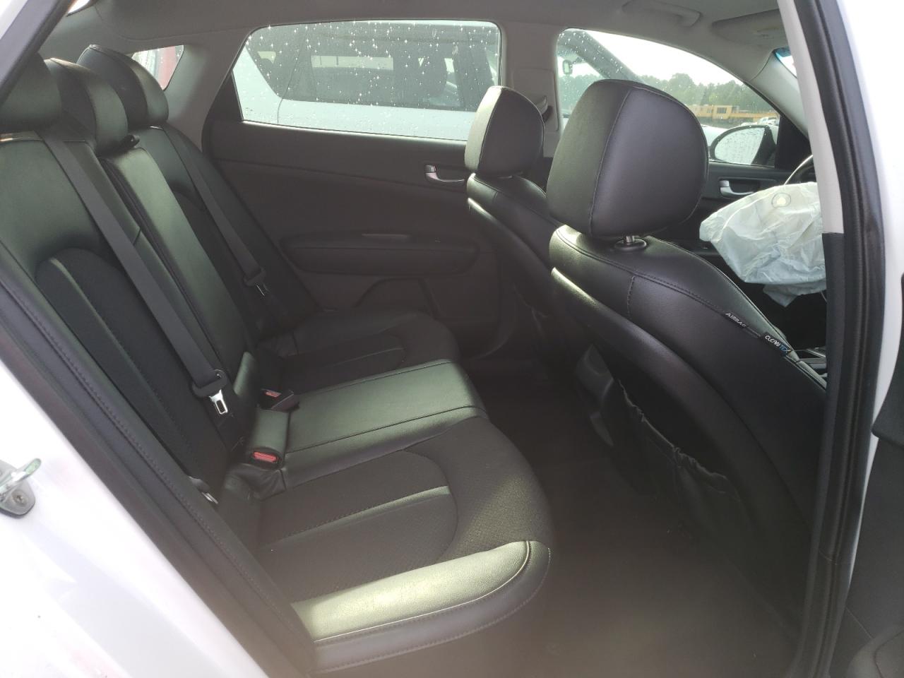 Photo 6 from auction – 2018 KIA OPTIMA LX with VIN 5XXGT4L36JG215675