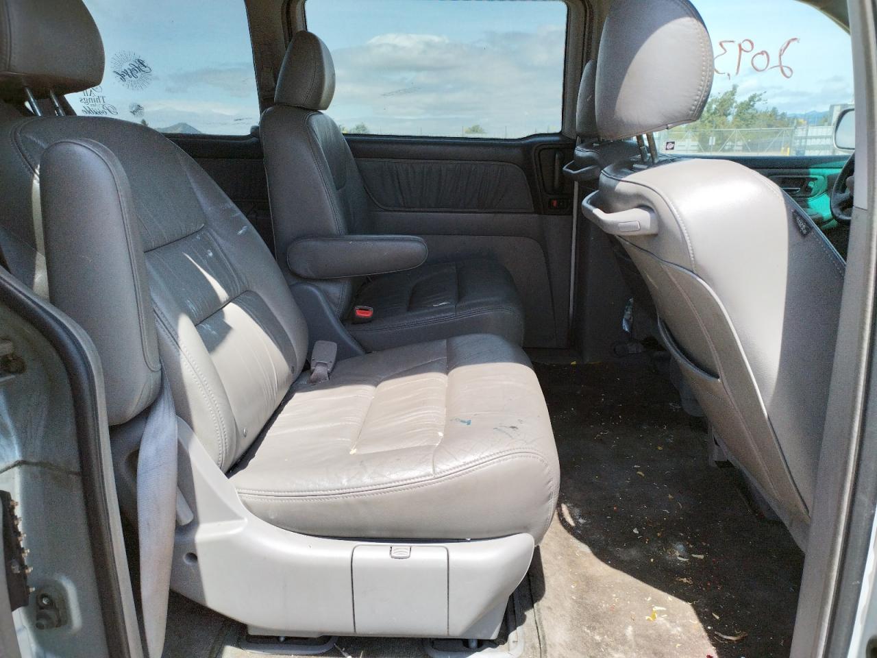 Photo 6 from auction – 2004 HONDA ODYSSEY EX with VIN 5FNRL18944B118115