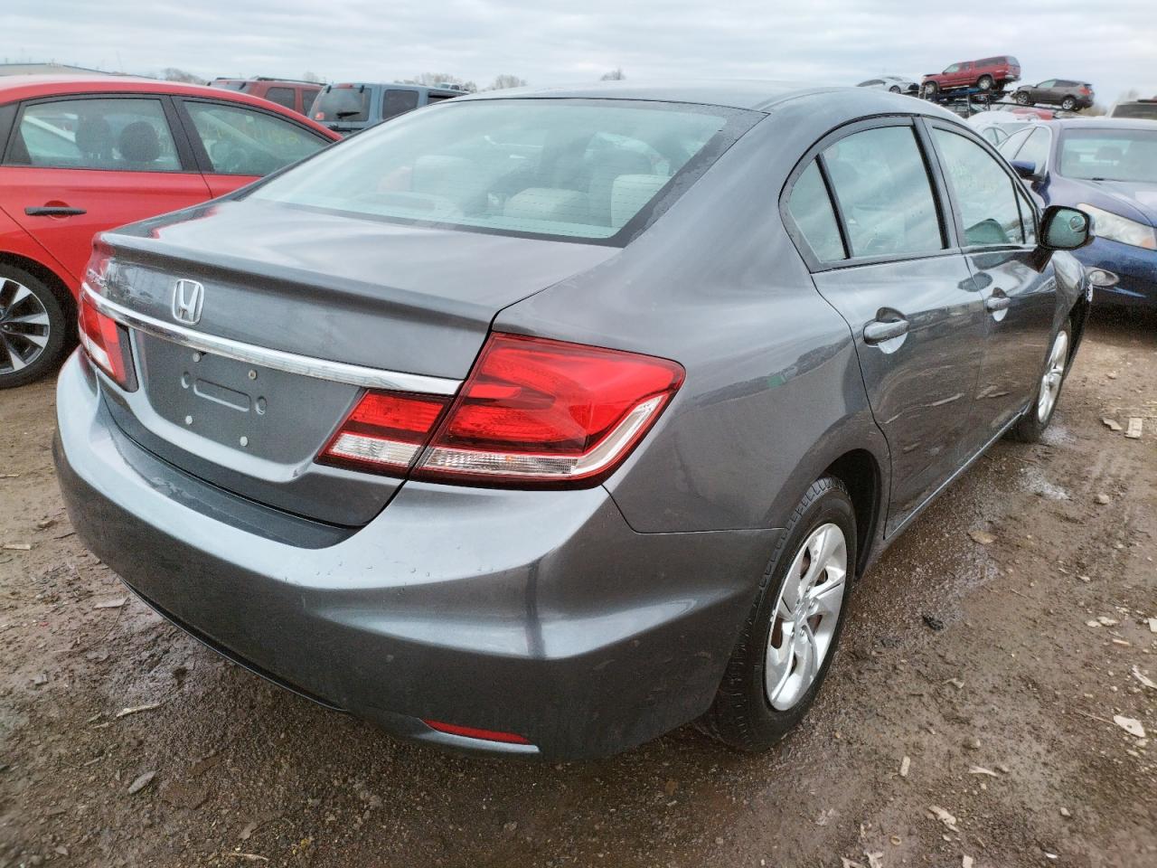 Photo 4 from auction – 2013 HONDA CIVIC LX with VIN 19XFB2F5XDE095988