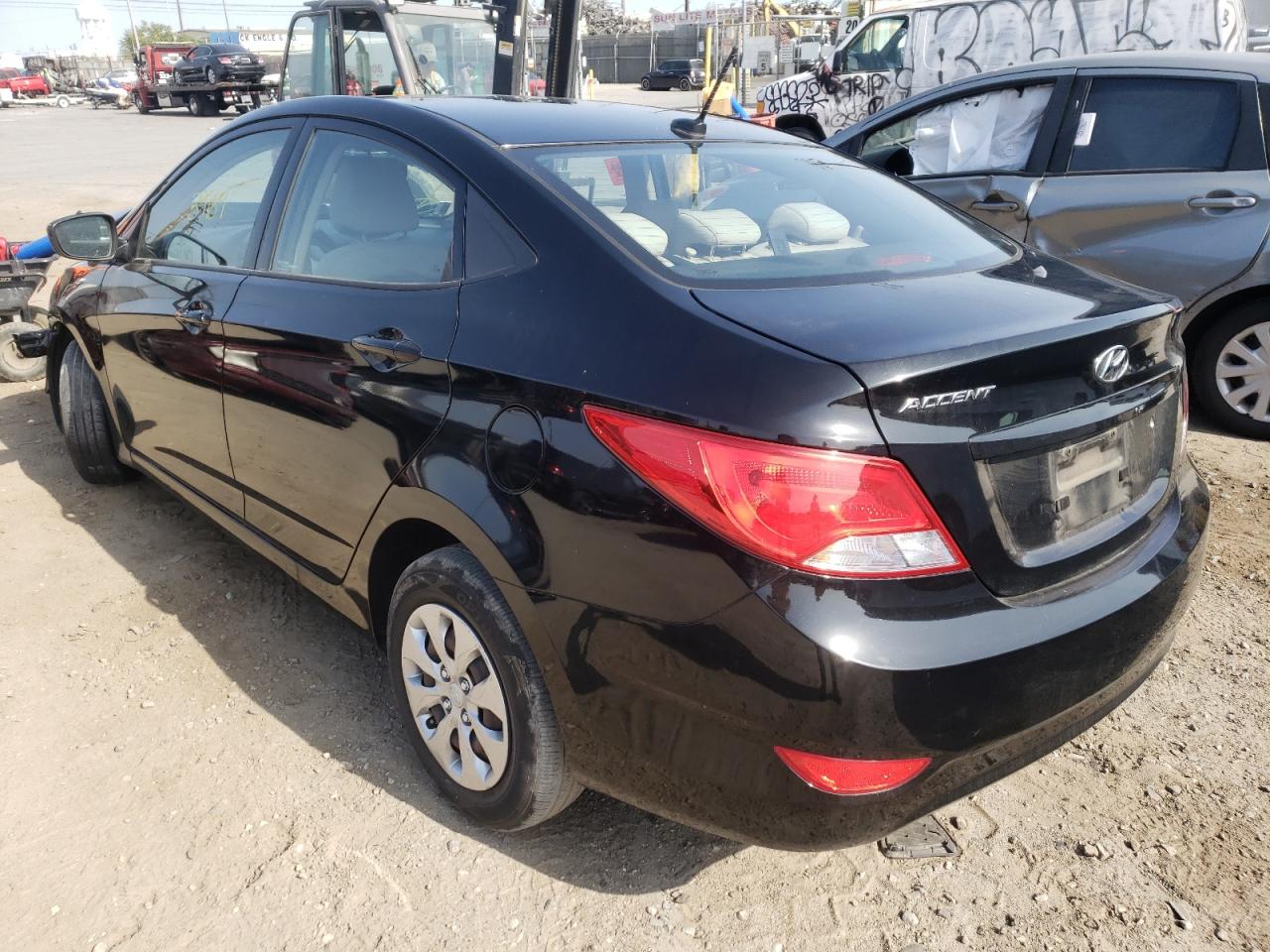 Photo 3 from auction – 2017 HYUNDAI ACCENT SE with VIN KMHCT4AE2HU355631