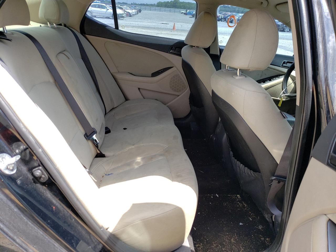 Photo 6 from auction – 2012 KIA OPTIMA LX with VIN 5XXGM4A7XCG056293