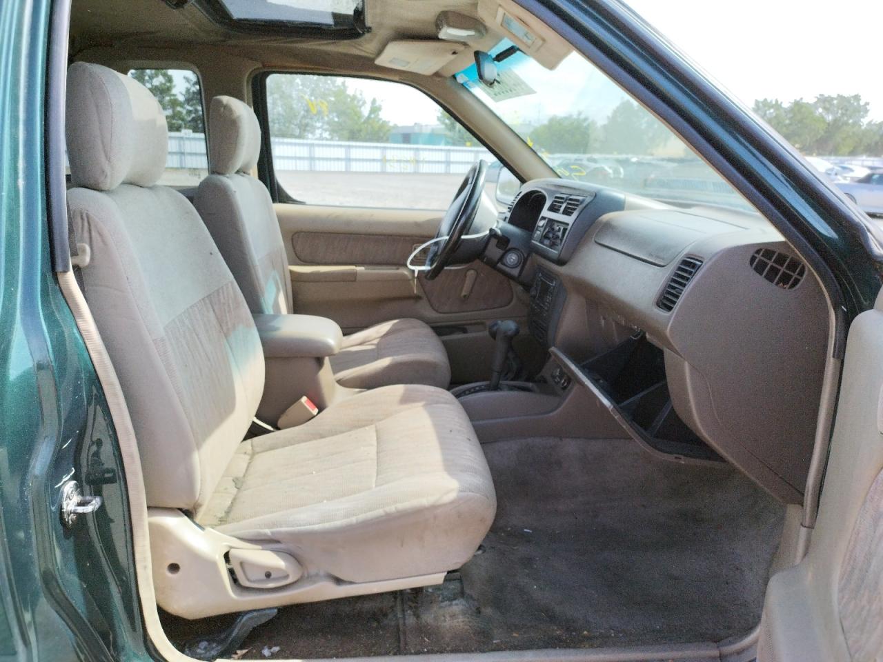 Photo 5 from auction – 2000 NISSAN FRONTIER K with VIN 1N6ED26Y2YC338042