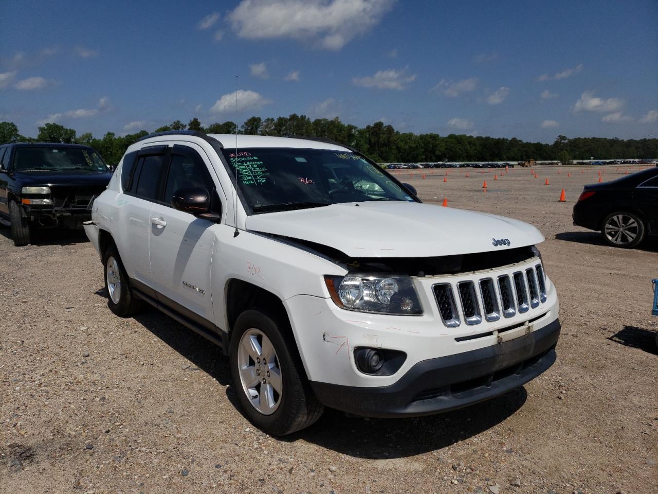 JEEP COMPASS SP 2015 with VIN 1C4NJCBA2FD138425 - Photo from auction