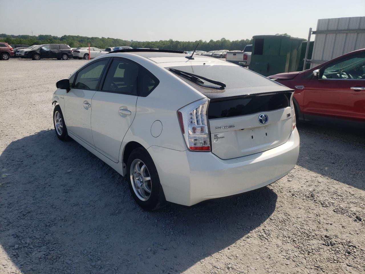 Photo 3 from auction – 2011 TOYOTA PRIUS with VIN JTDKN3DUXB1399327