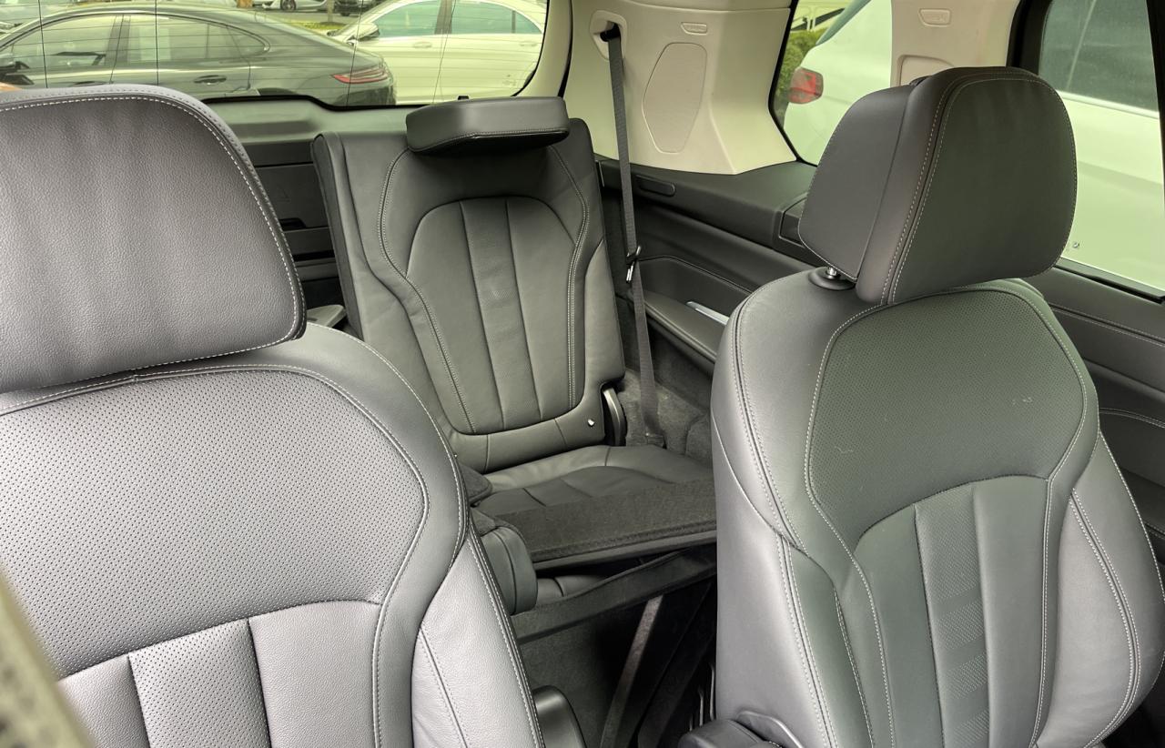 Photo 6 from auction – 2021 BMW X7 XDRIVE4 with VIN 5UXCW2C03M9G06656