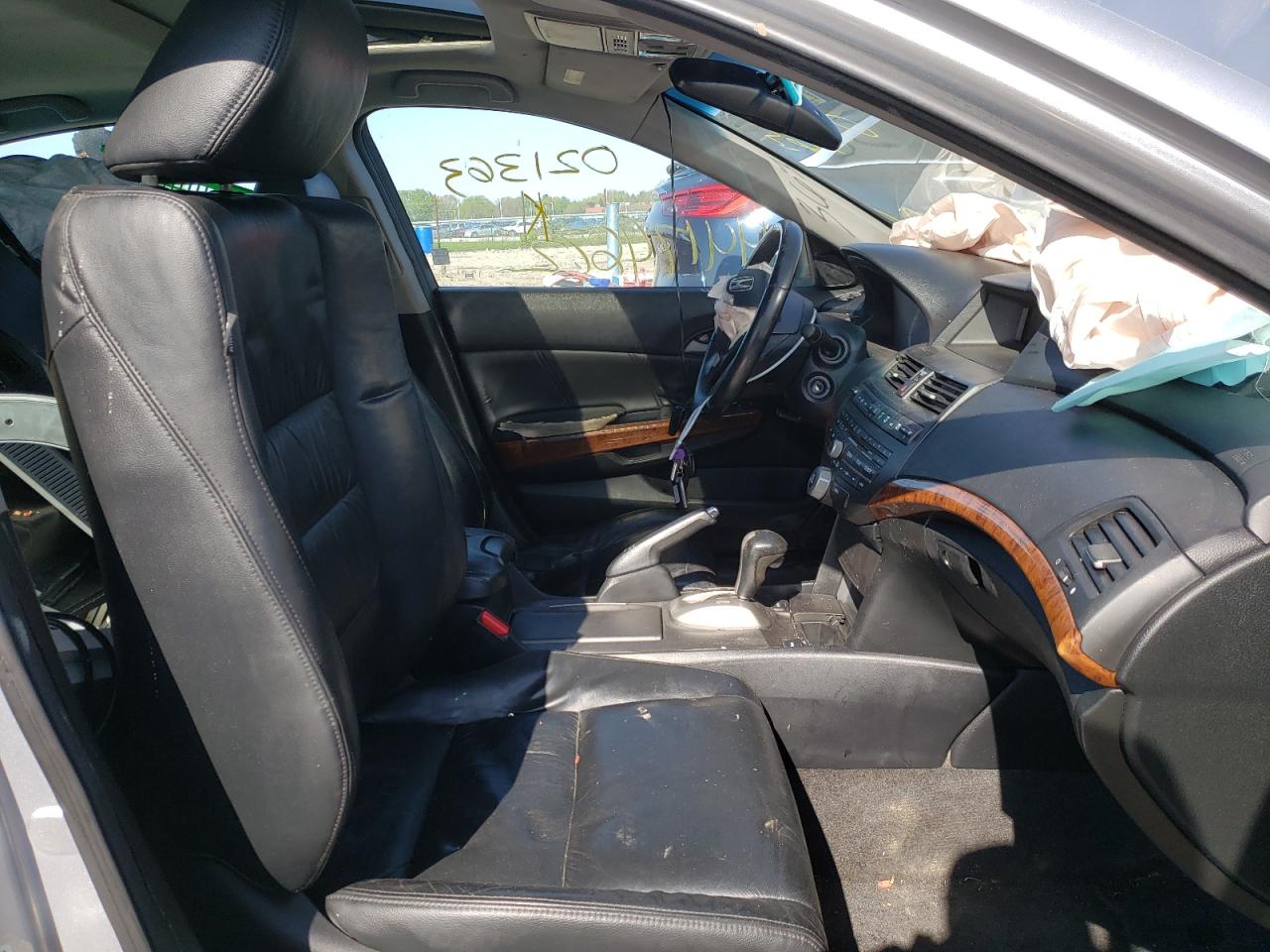 Photo 5 from auction – 2011 HONDA ACCORD EXL with VIN 1HGCP2F87BA021363