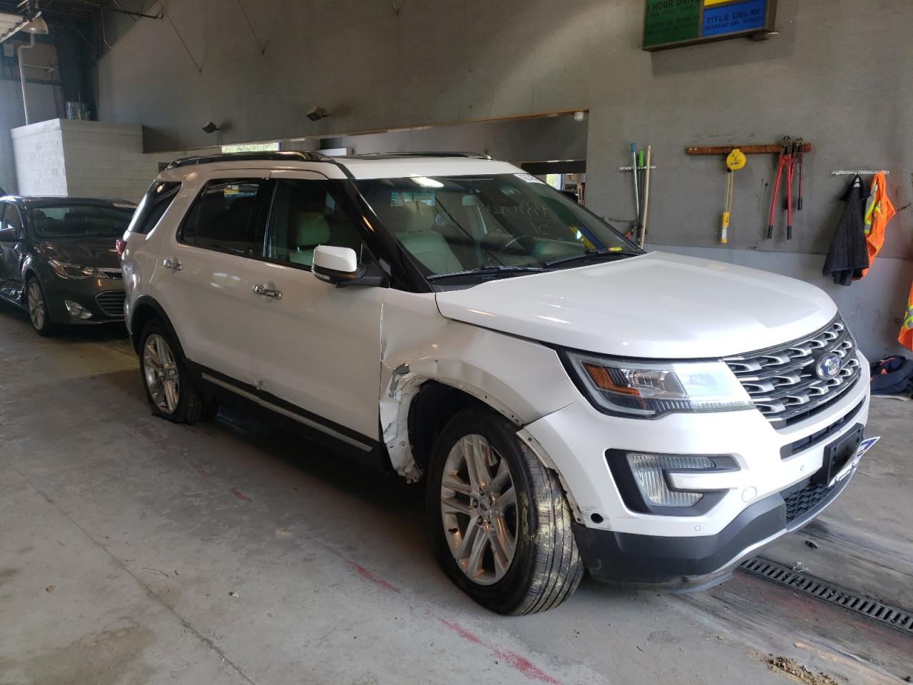 FORD EXPLORER L 2016 with VIN 1FM5K8F85GGB57175 - Photo from auction