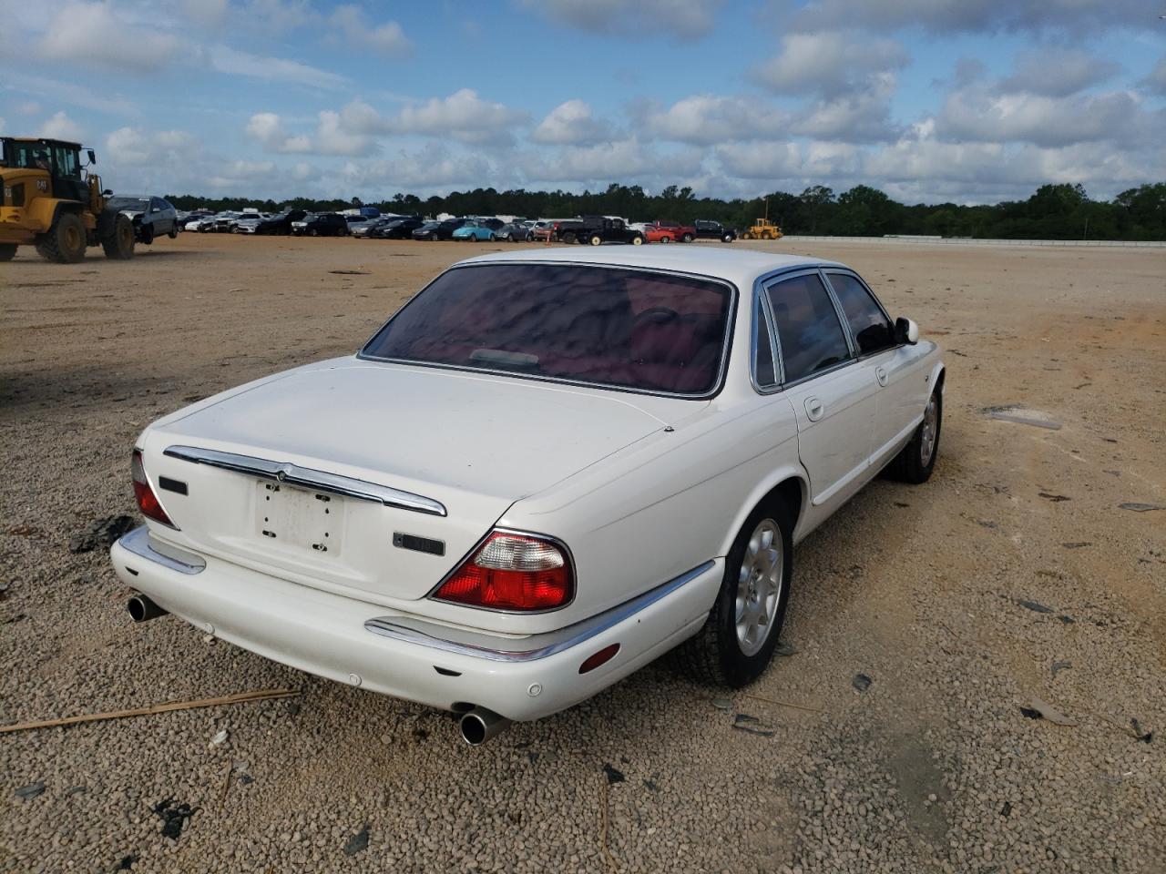 Photo 4 from auction – 2002 JAGUAR XJ8 with VIN SAJDA14CX2LF49557