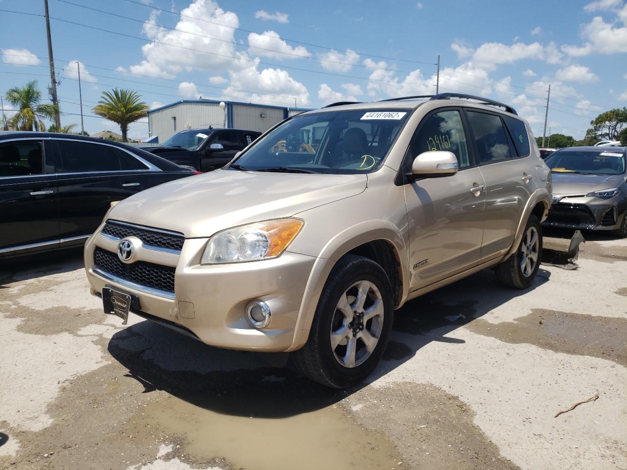 Photo 2 from auction – 2010 TOYOTA RAV4 LIMIT with VIN JTMYF4DV3A5015899