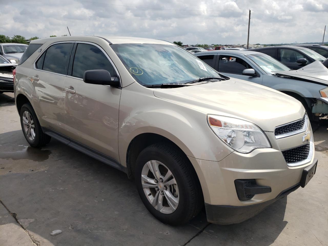CHEVROLET EQUINOX LS 2014 with VIN 1GNALAEK8EZ128976 - Photo from auction