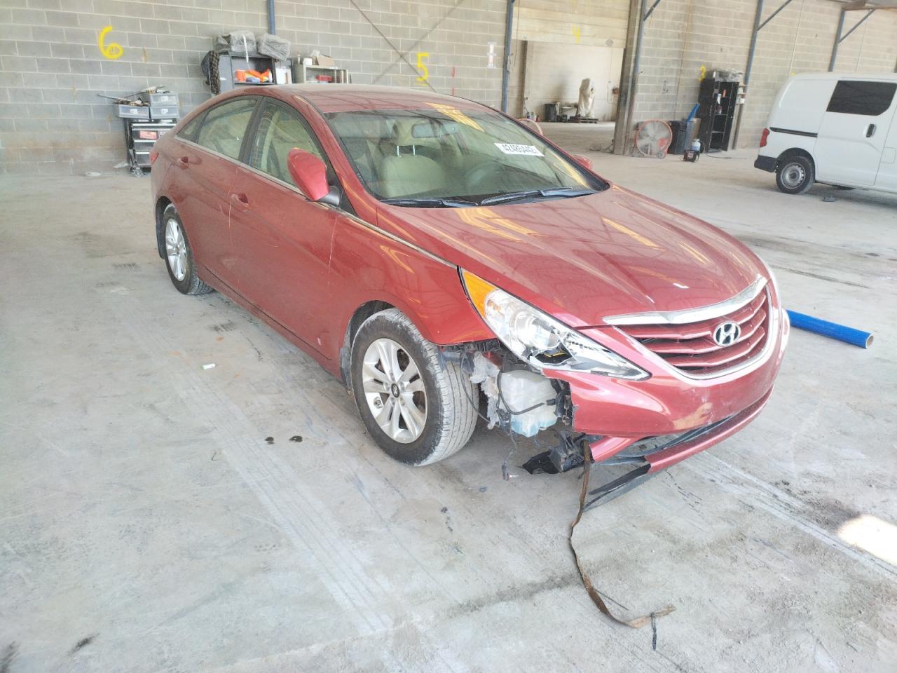 HYUNDAI SONATA GLS 2013 with VIN 5NPEB4AC8DH715519 - Photo from auction