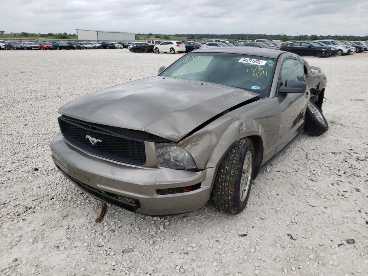 Photo 2 from auction – 2005 FORD MUSTANG with VIN 1ZVFT80N355153474