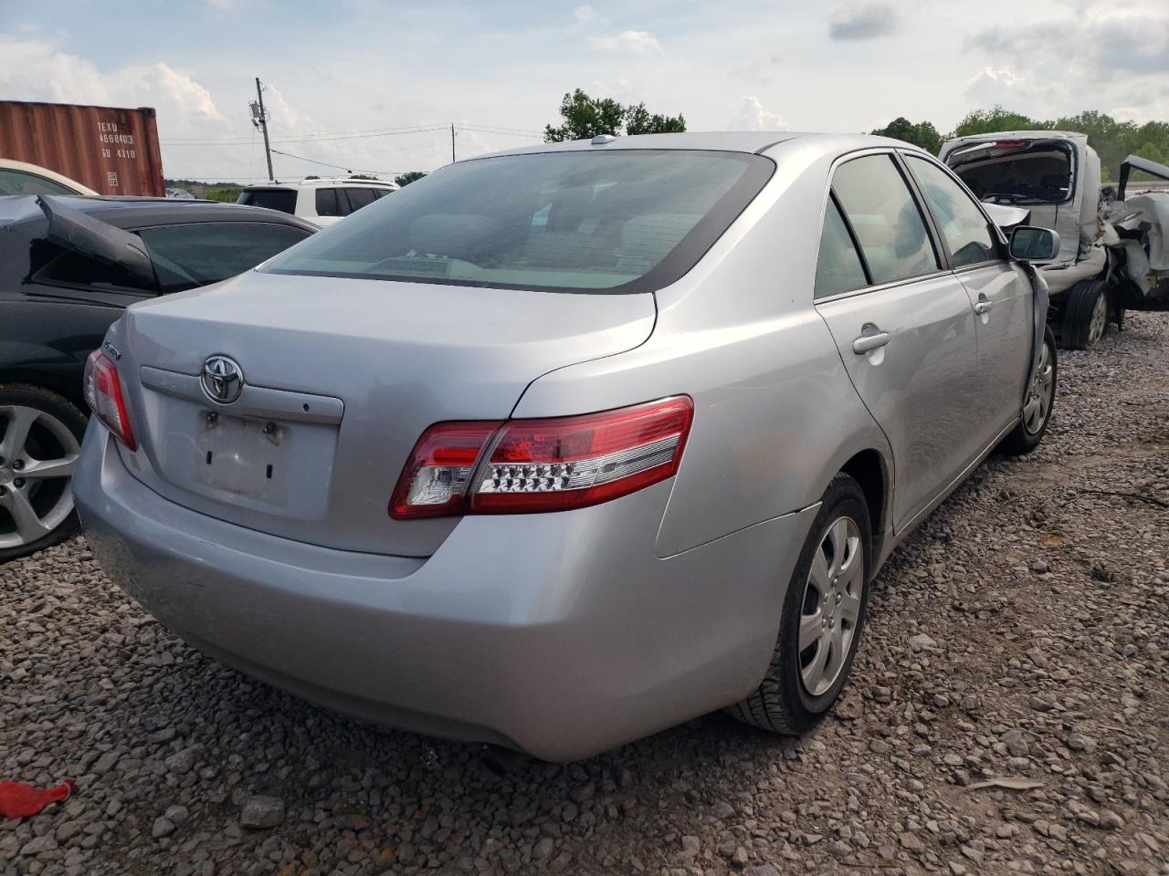 Photo 4 from auction – 2011 TOYOTA CAMRY BASE with VIN 4T1BF3EK5BU735079