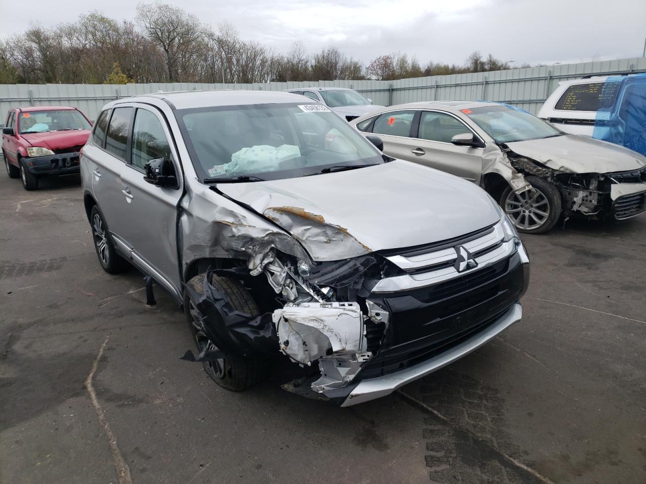 MITSUBISHI OUTLANDER 2018 with VIN JA4AZ3A3XJJ006222 - Photo from auction