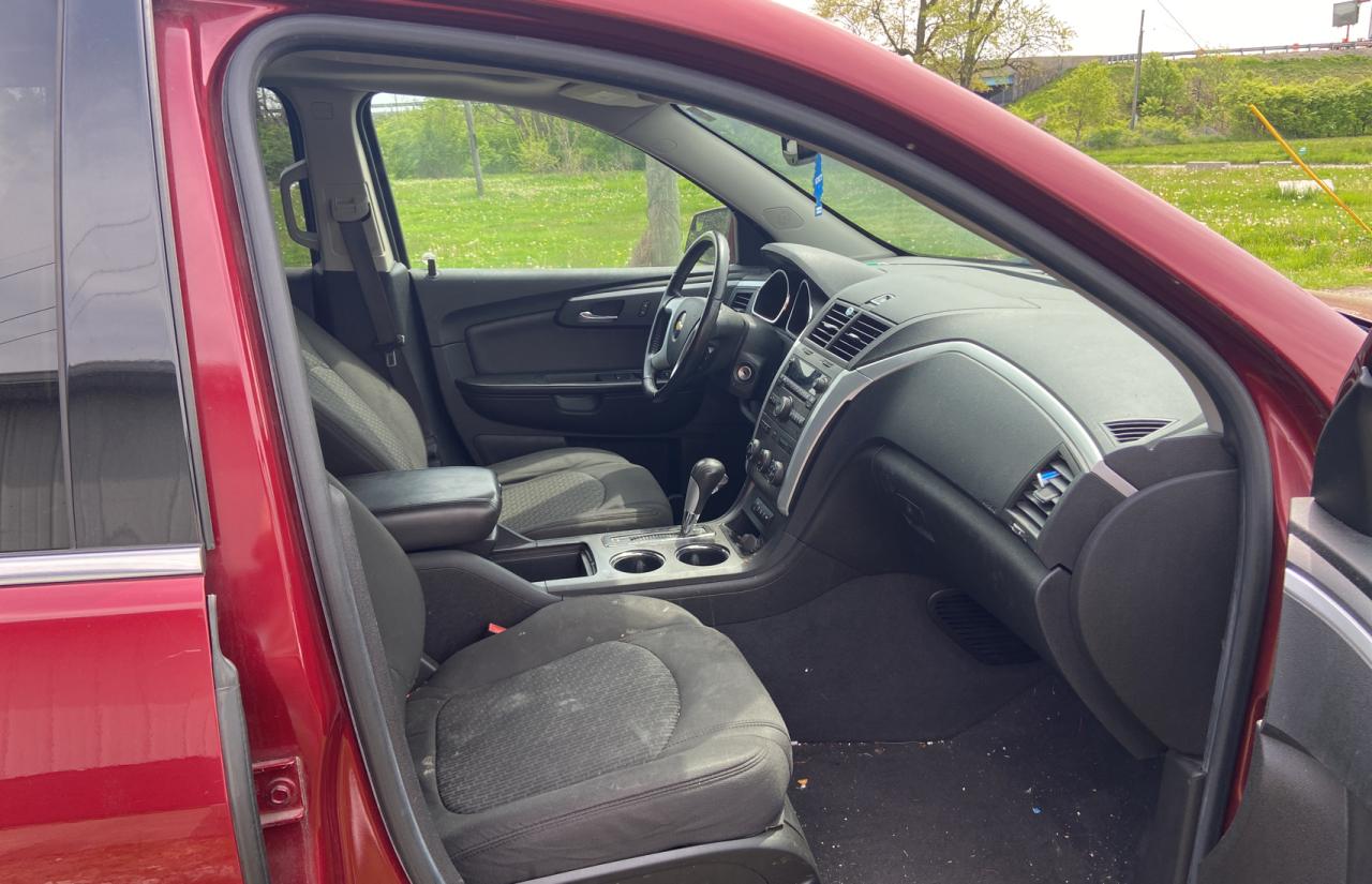 Photo 5 from auction – 2010 CHEVROLET TRAVERSE L with VIN 1GNLVFED3AJ222726