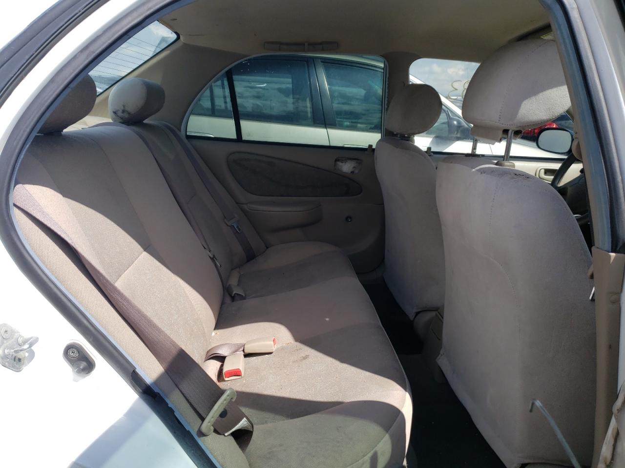 Photo 7 from auction – 2000 TOYOTA COROLLA VE with VIN 1NXBR12E2YZ372596
