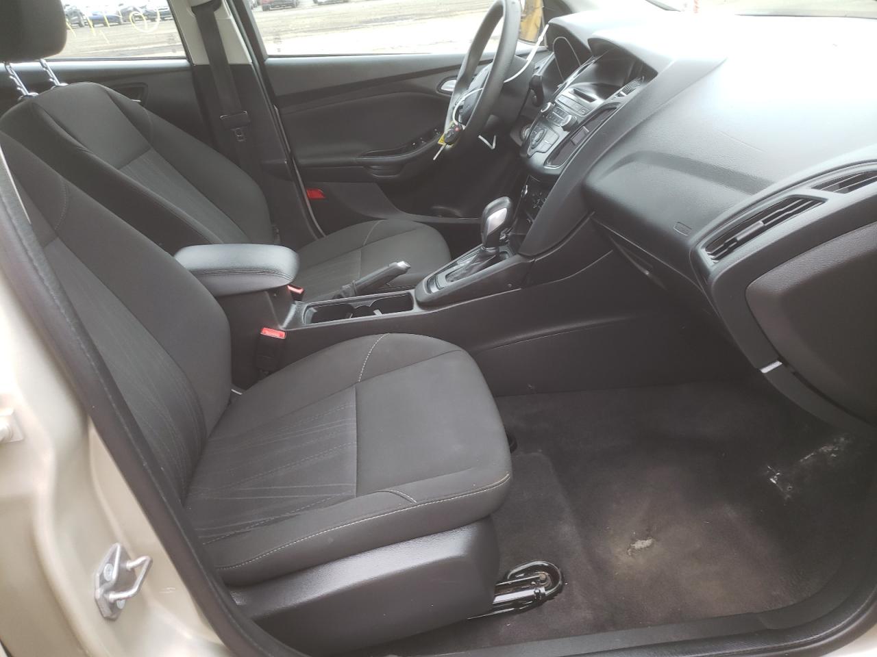 Photo 5 from auction – 2017 FORD FOCUS SE with VIN 1FADP3F21HL288456