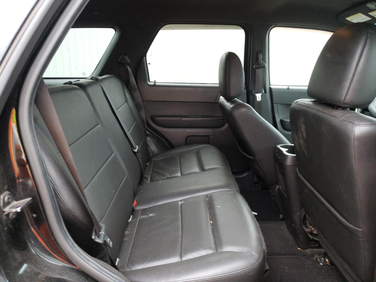 Photo 6 from auction – 2010 FORD ESCAPE LIM with VIN 1FMCU9EG7AKA86713