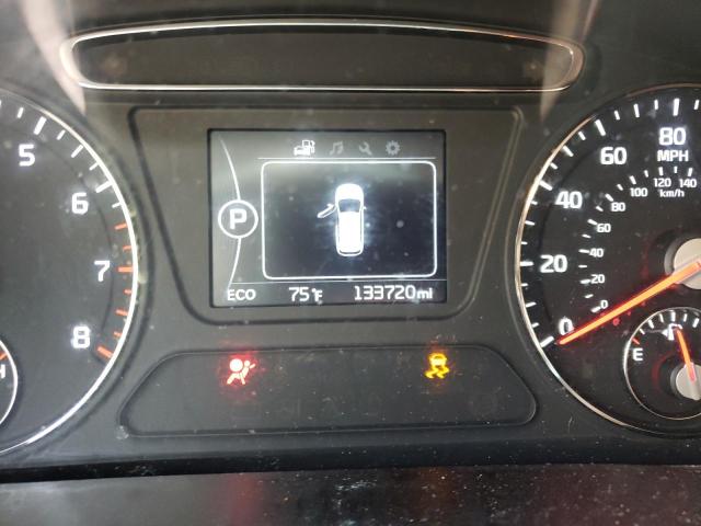 Photo 8 from auction – 2016 KIA SORENTO LX with VIN 5XYPG4A37GG166367