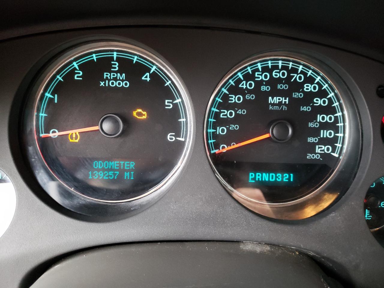 Photo 8 from auction – 2007 GMC YUKON with VIN 1GKFC13J47J132537