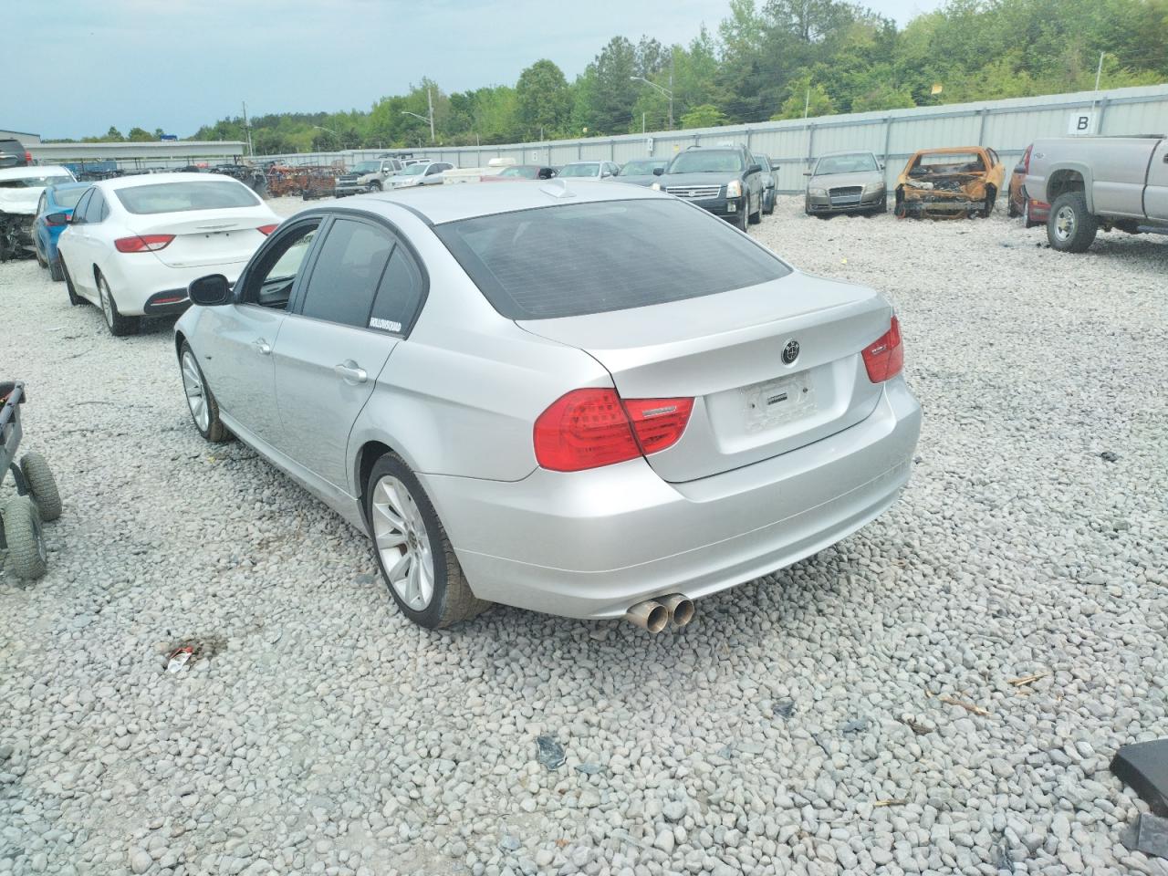 Photo 3 from auction – 2011 BMW 328 XI with VIN WBAPK7C59BA970027