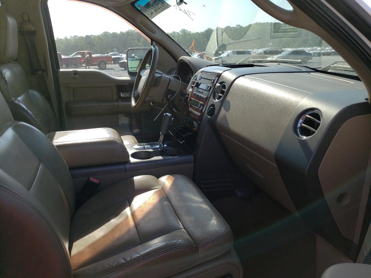 Photo 5 from auction – 2005 FORD F150 SUPER with VIN 1FTPW14565FA07869