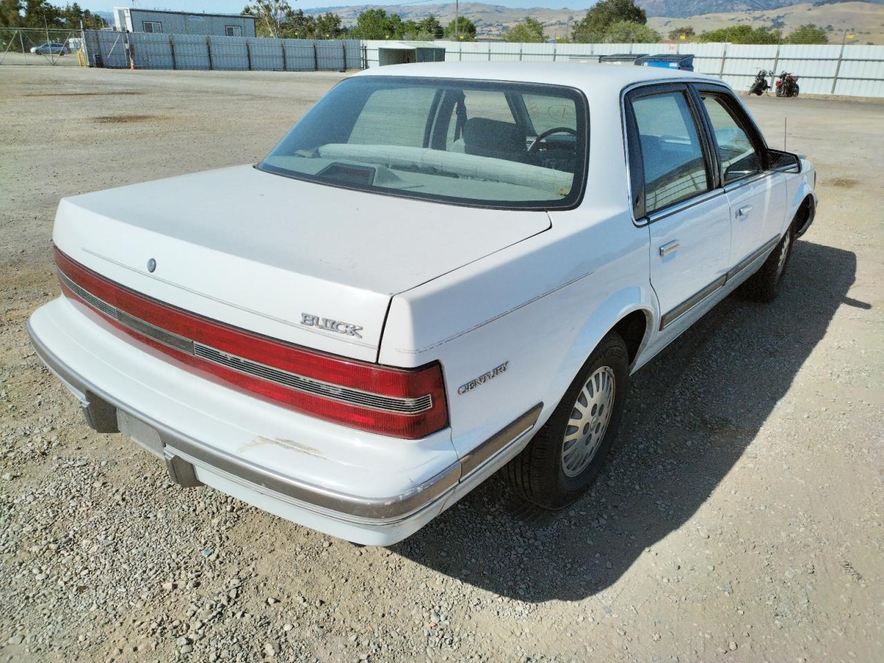 Photo 4 from auction – 1995 BUICK CENTURY SP with VIN 1G4AG55M1S6503850