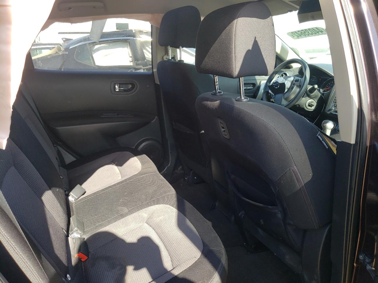 Photo 6 from auction – 2011 NISSAN ROGUE S with VIN JN8AS5MV6BW307775