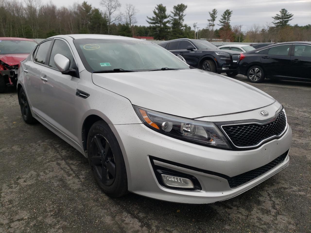 KIA OPTIMA LX 2015 with VIN 5XXGM4A7XFG403450 - Photo from auction