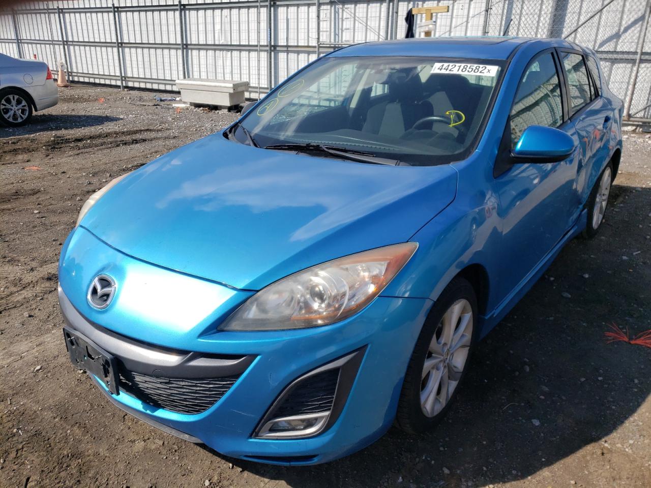 Photo 2 from auction – 2011 MAZDA 3 S with VIN JM1BL1K6XB1425732