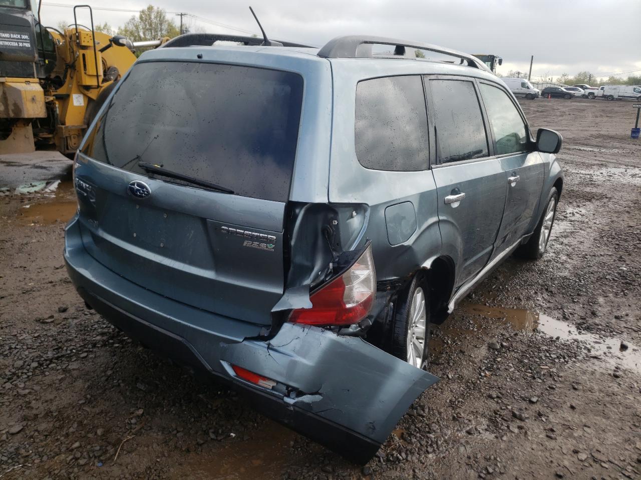 Photo 4 from auction – 2011 SUBARU FORESTER L with VIN JF2SHAEC8BH713325