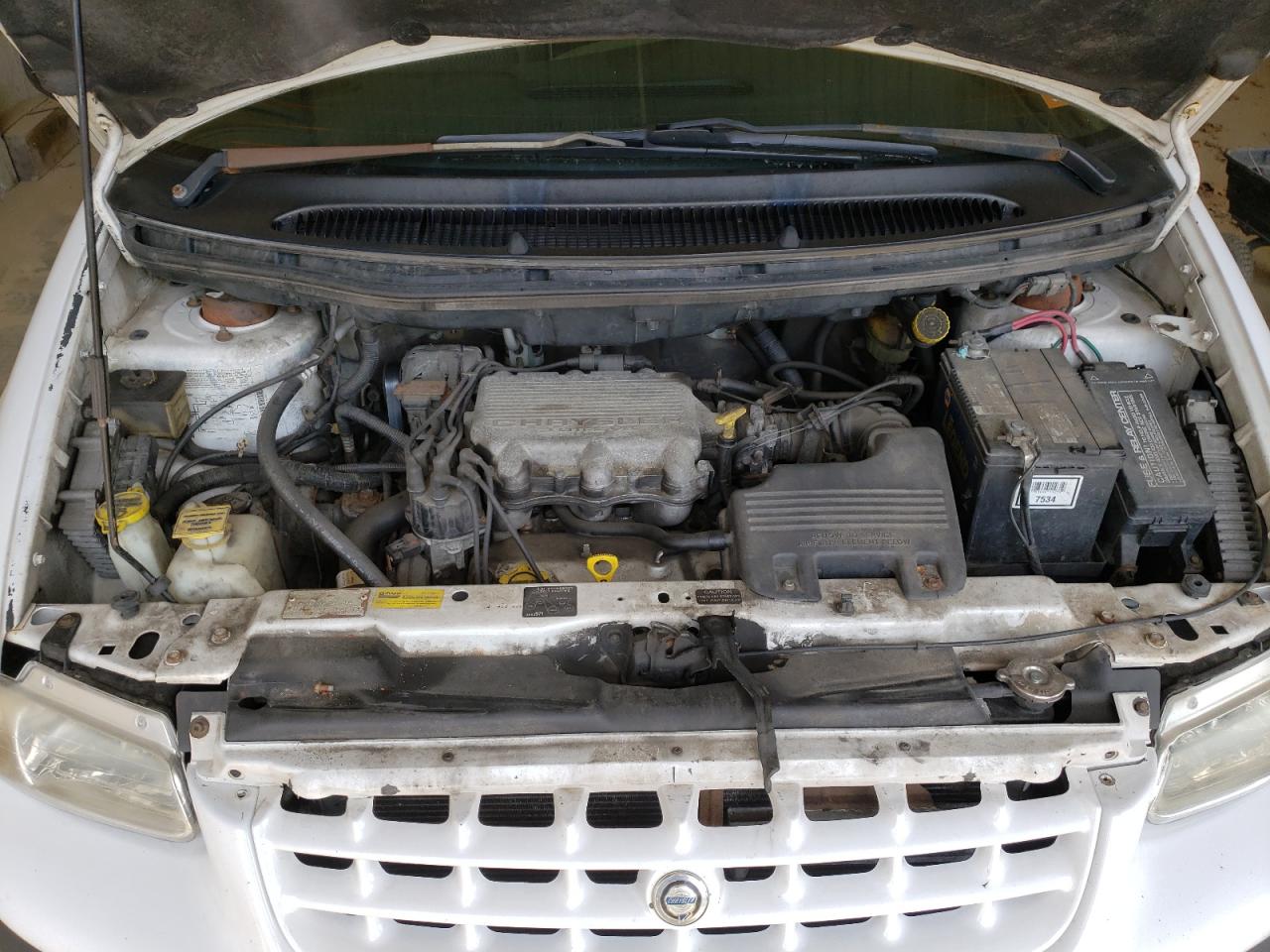 Photo 7 from auction – 2000 CHRYSLER VOYAGER with VIN 2C4GJ2534YR700874