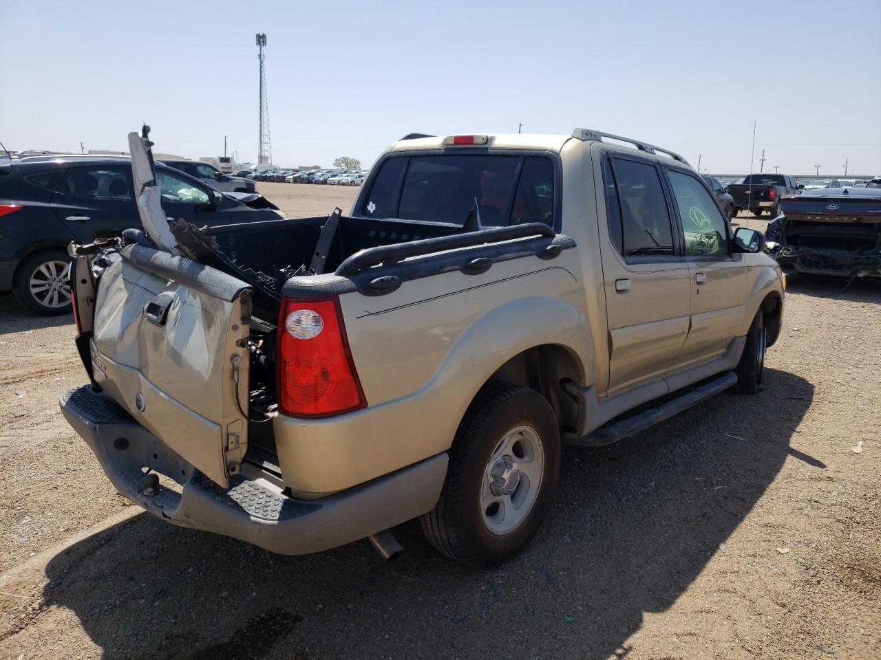 Photo 4 from auction – 2002 FORD EXPLORER S with VIN 1FMZU67E52UD06151