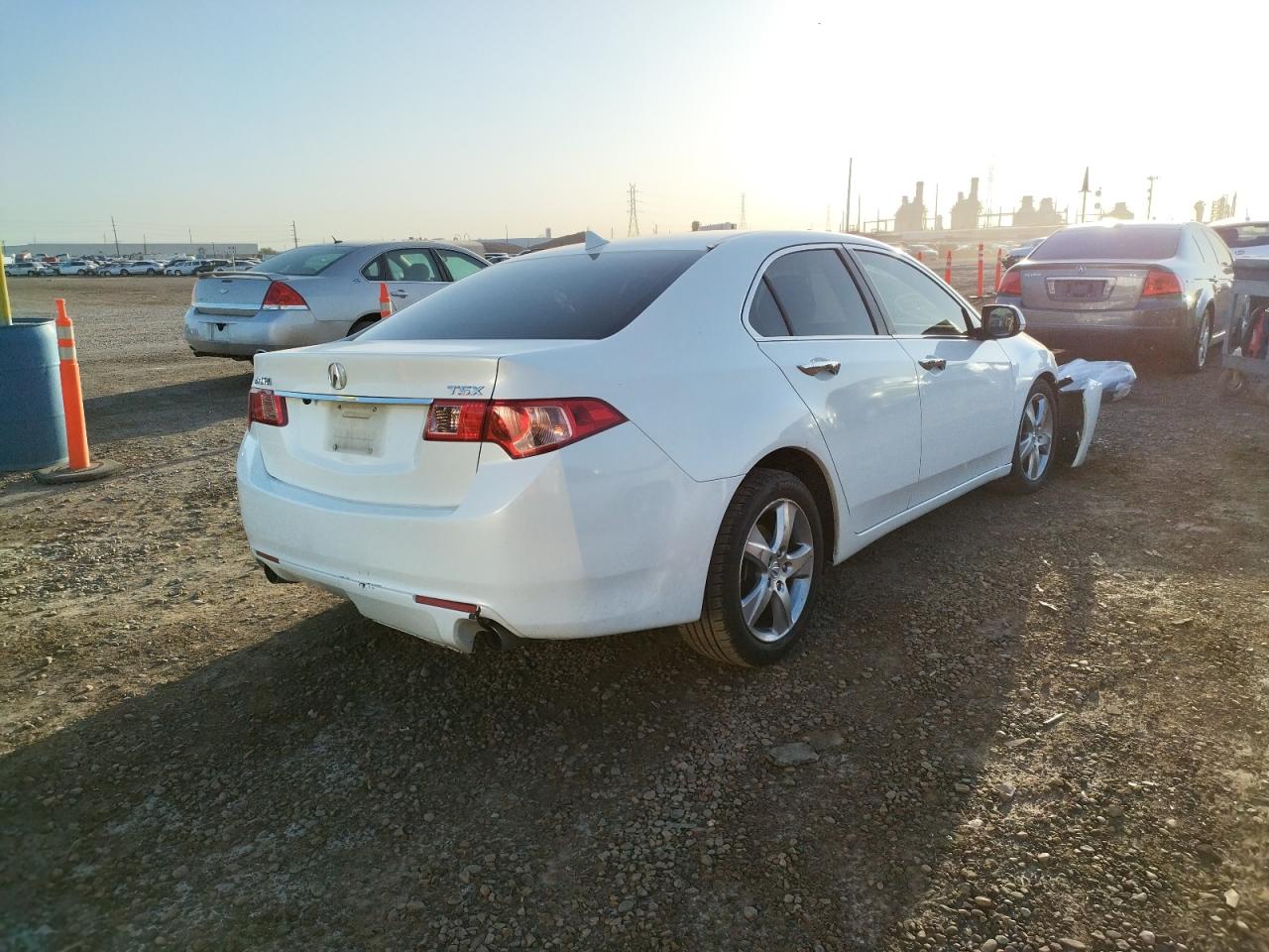 Photo 4 from auction – 2013 ACURA TSX with VIN JH4CU2F48DC000418