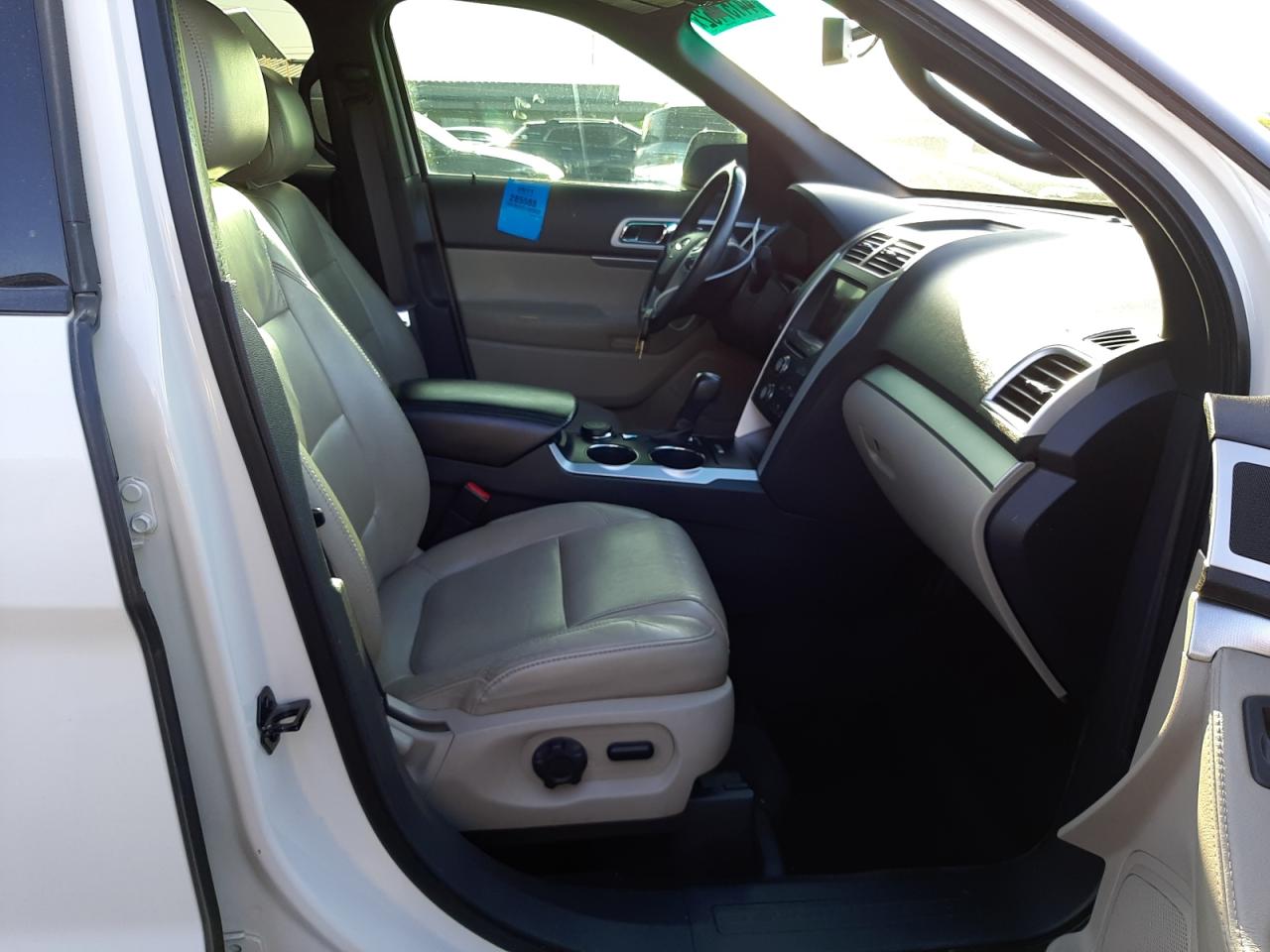 Photo 5 from auction – 2011 FORD EXPLORER X with VIN 1FMHK8D80BGA18628