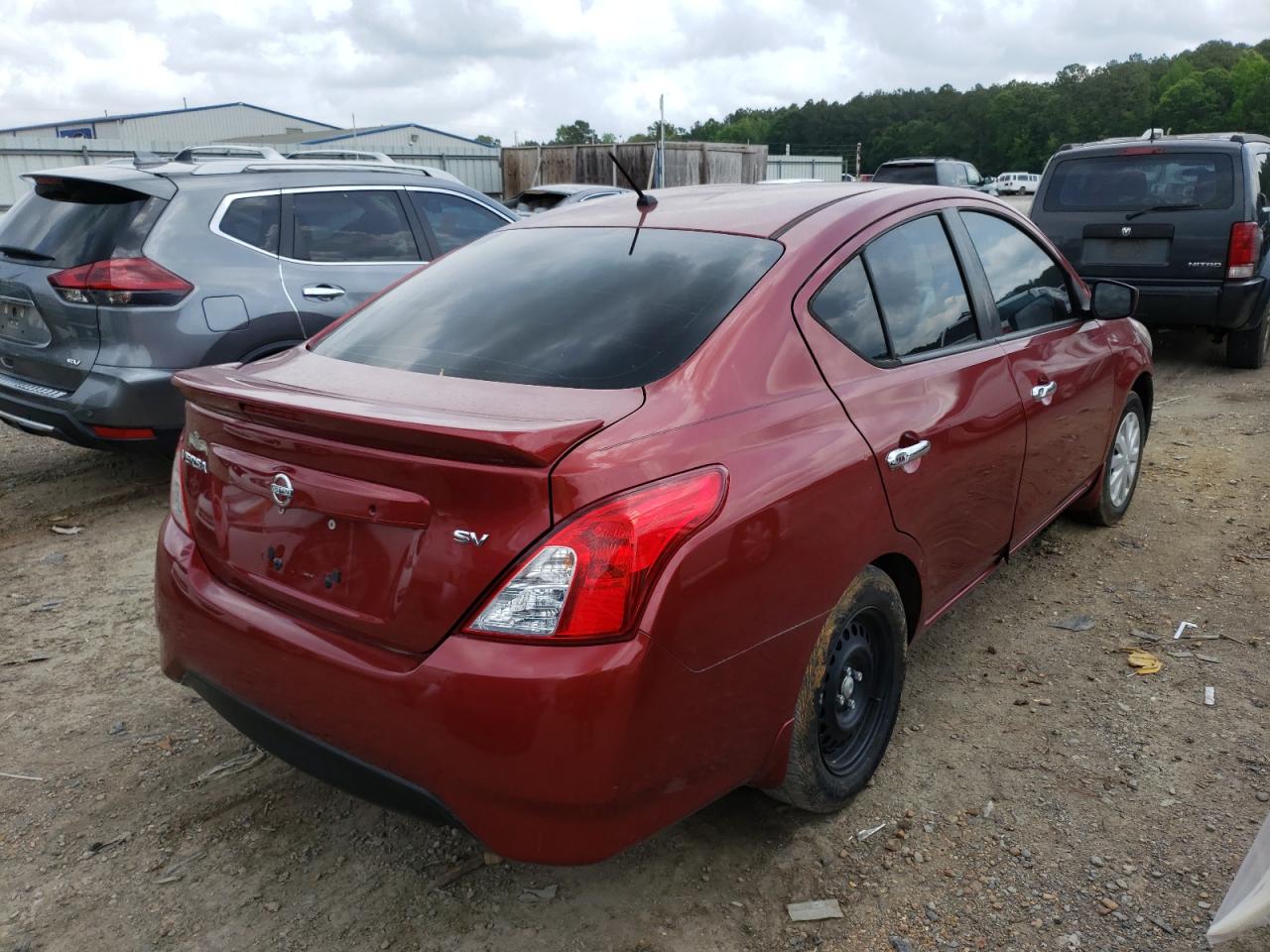 Photo 4 from auction – 2017 NISSAN VERSA S with VIN 3N1CN7AP8HL853959