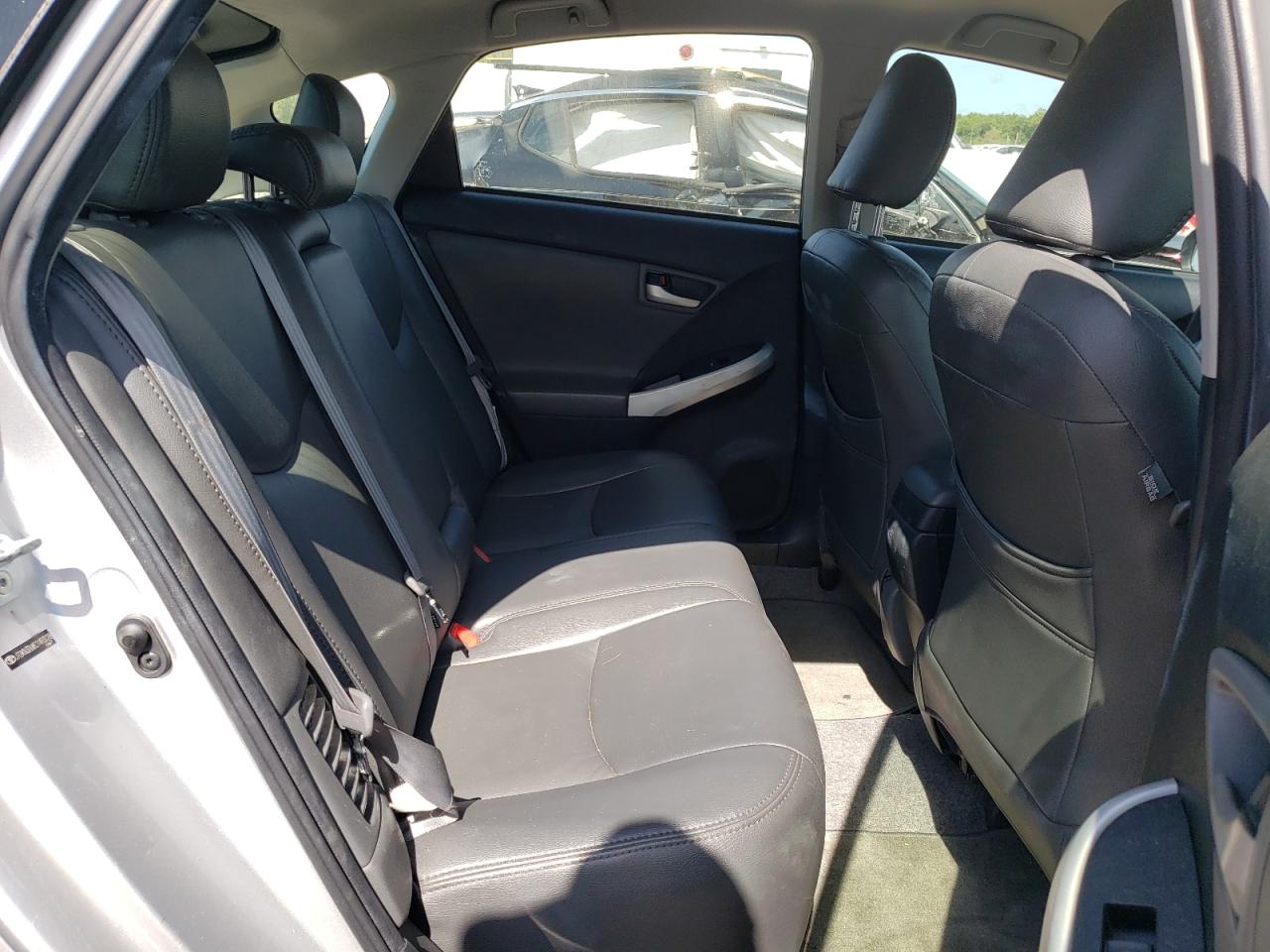Photo 6 from auction – 2012 TOYOTA PRIUS with VIN JTDKN3DU8C1493028