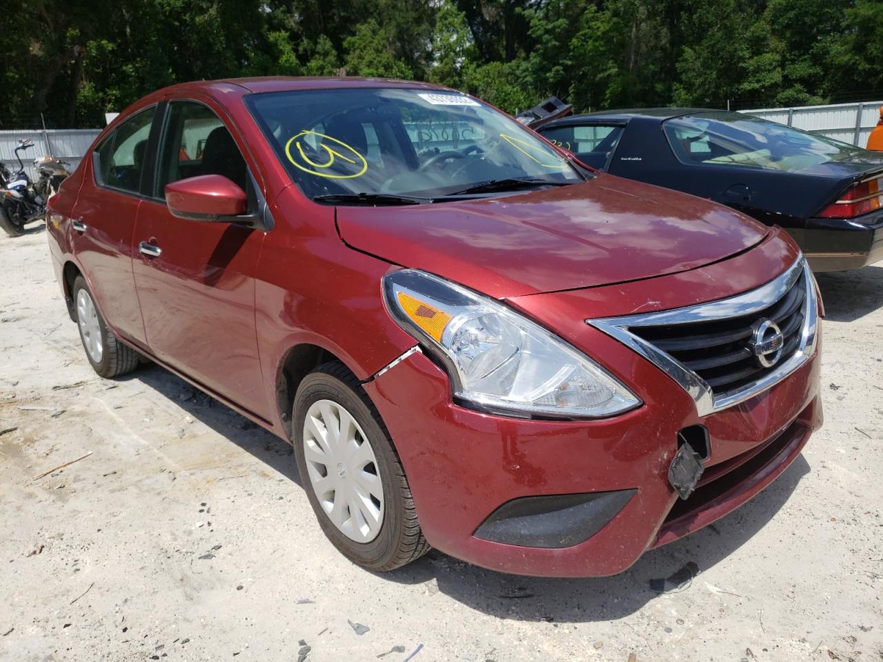 NISSAN VERSA S 2018 with VIN 3N1CN7AP2JL820915 - Photo from auction