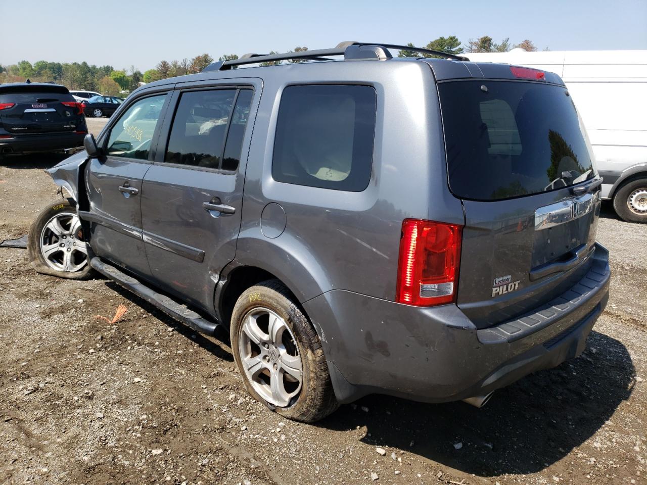 Photo 3 from auction – 2013 HONDA PILOT EXL with VIN 5FNYF3H55DB001672