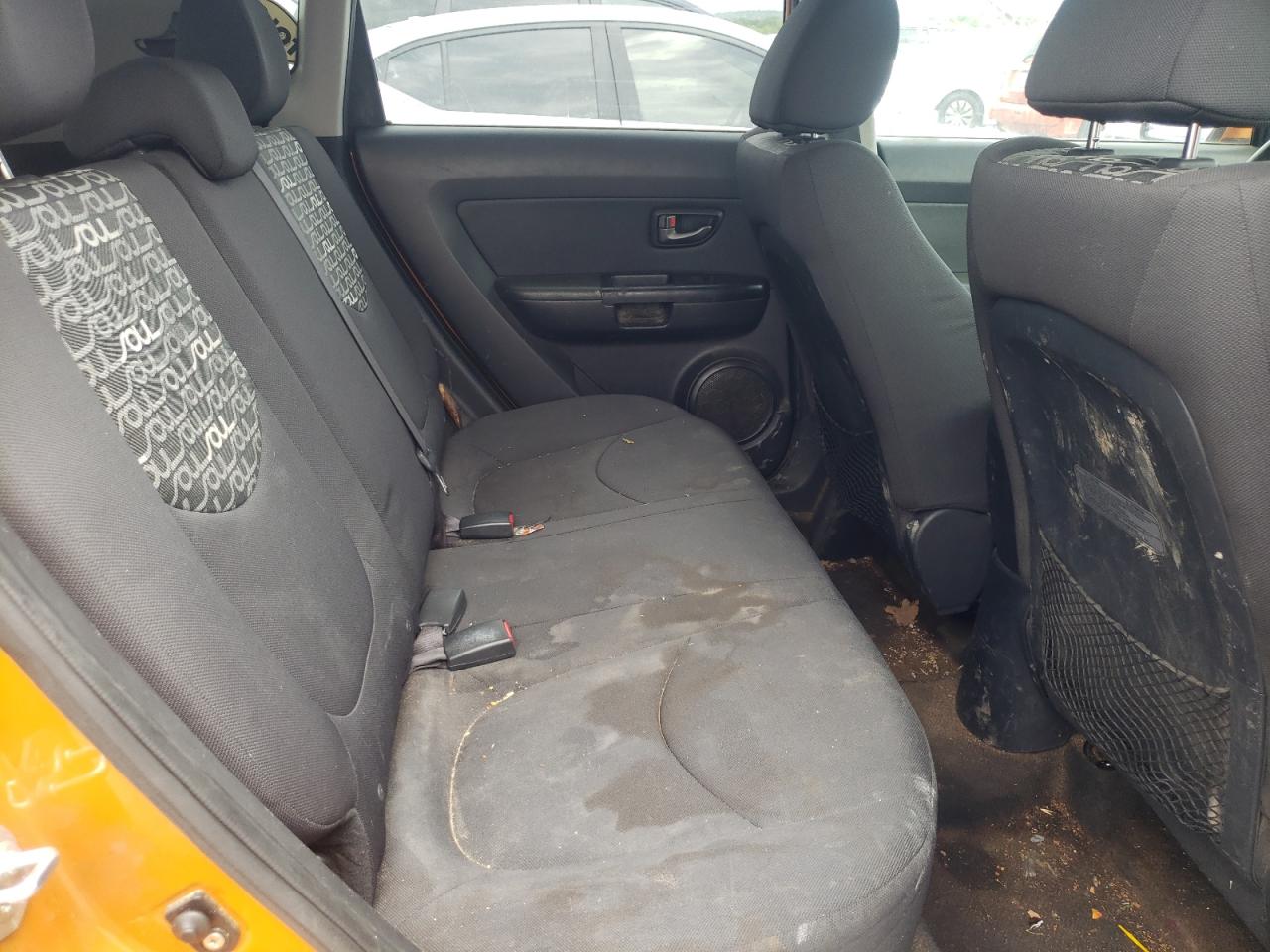 Photo 6 from auction – 2011 KIA SOUL + with VIN KNDJT2A24B7208755