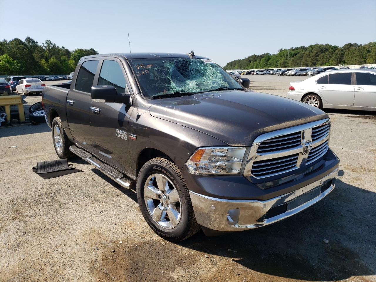 RAM 1500 SLT 2016 with VIN 3C6RR6LT7GG370669 - Photo from auction