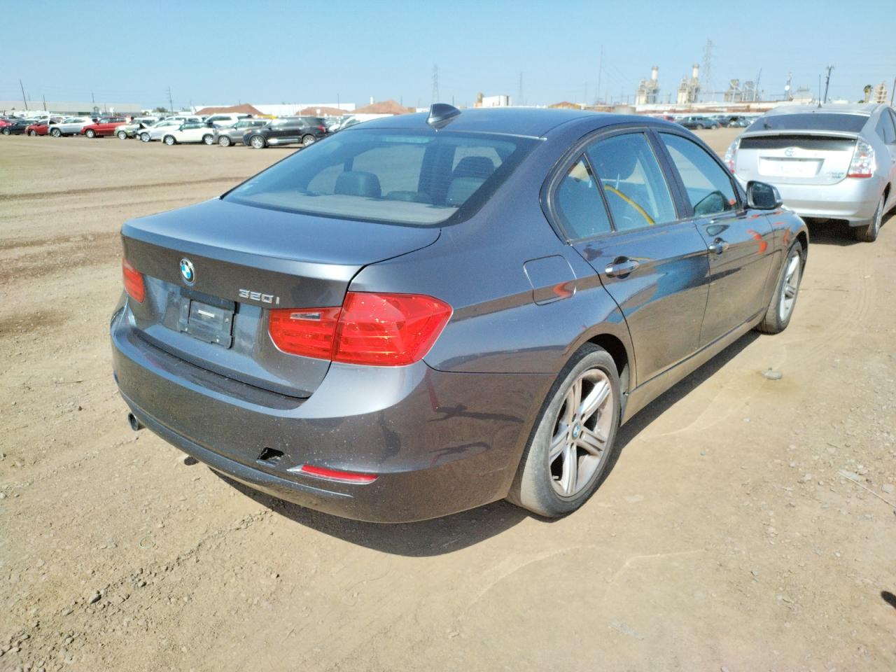 Photo 4 from auction – 2014 BMW 320 I with VIN WBA3B1G57ENS80294