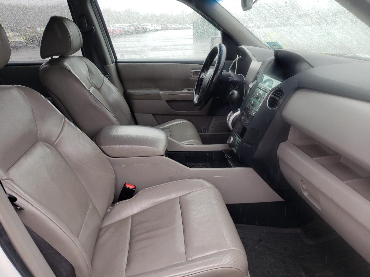 Photo 19 from auction – 2011 HONDA PILOT EXLN with VIN 5FNYF4H75BB033106