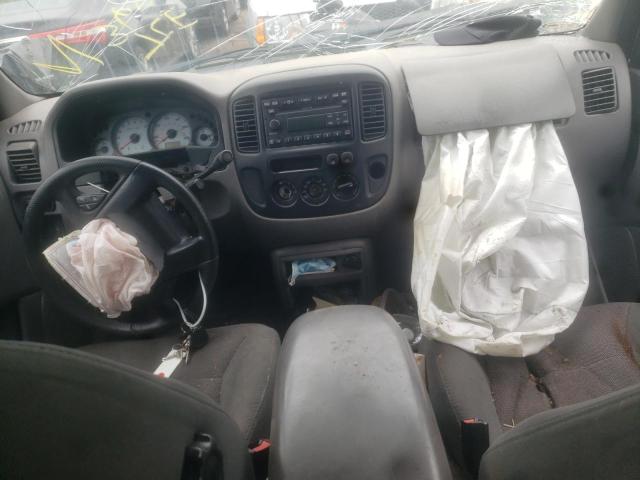 Photo 9 from auction – 2002 FORD ESCAPE XLT with VIN 1FMYU03152KD98661