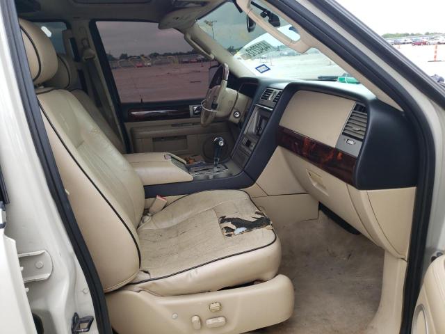 Photo 5 from auction – 2005 LINCOLN NAVIGATOR with VIN 5LMFU27595LJ20292