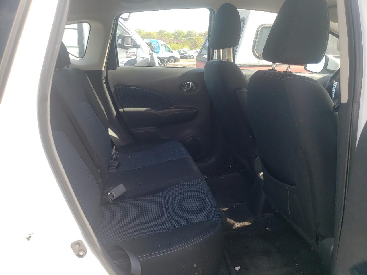 Photo 6 from auction – 2016 NISSAN VERSA NOTE with VIN 3N1CE2CP6GL360716