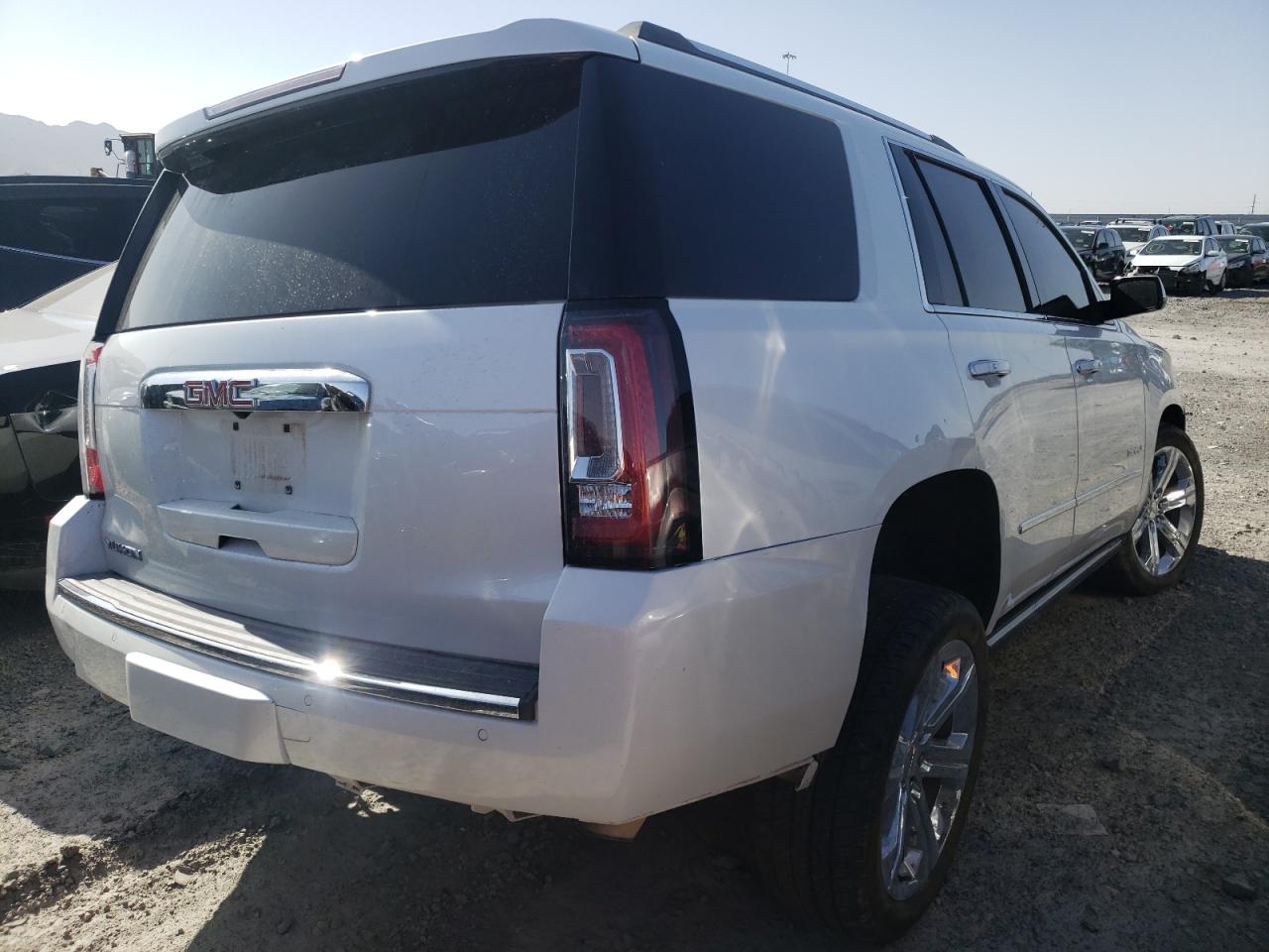 Photo 4 from auction – 2016 GMC YUKON DENA with VIN 1GKS1CKJ1GR181813