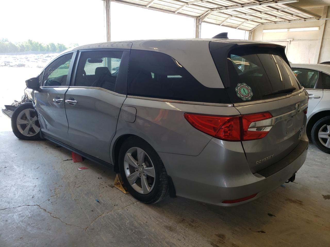 Photo 3 from auction – 2018 HONDA ODYSSEY EX with VIN 5FNRL6H78JB084185