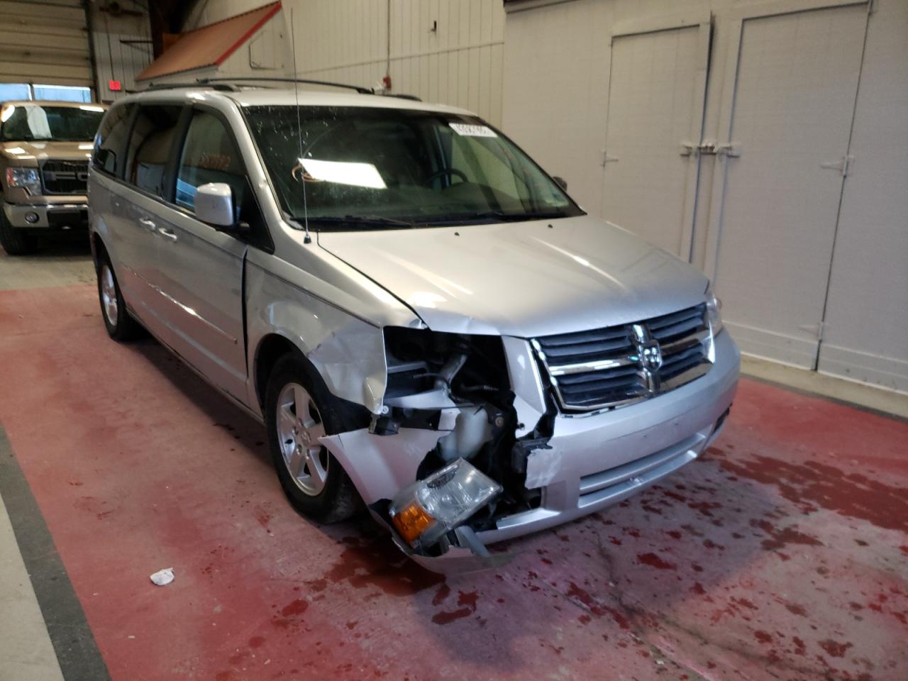 Photo 9 from auction – 2010 DODGE GRAND CARA with VIN 2D4RN5D10AR201710